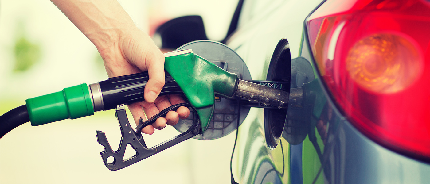 Politica carburante – Restituzione del noleggio auto con il pieno di benzina