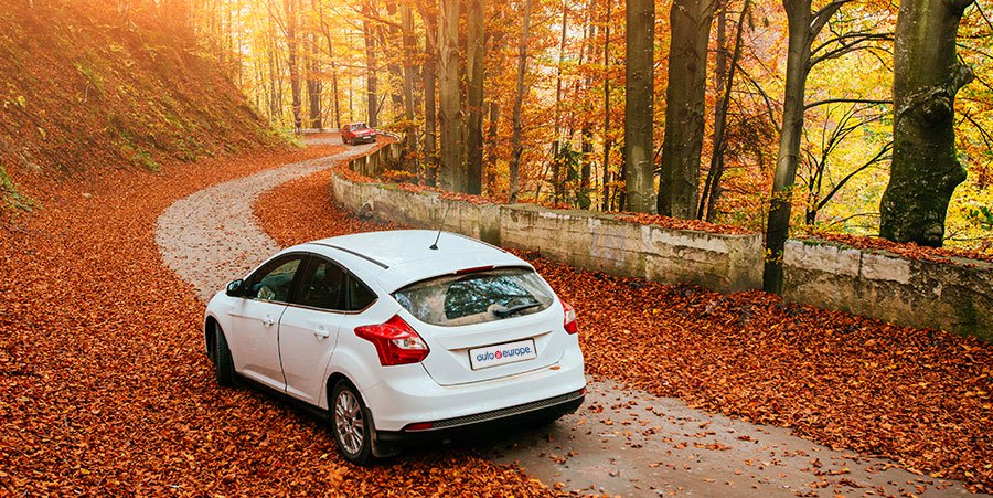 Noleggio auto nei weekend di media stagione